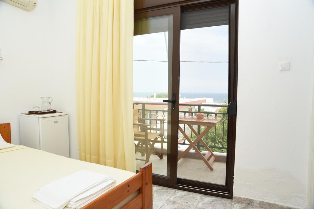 Anestis Chatzimihail Rooms Kamariotissa Exteriör bild