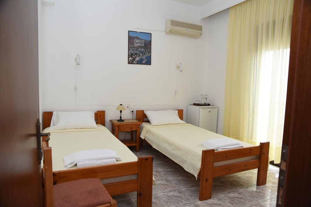 Anestis Chatzimihail Rooms Kamariotissa Exteriör bild